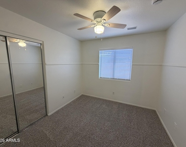 3816 S 74th Drive - Photo Thumbnail 4