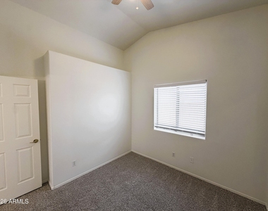 3816 S 74th Drive - Photo Thumbnail 17