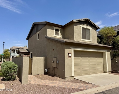 2896 N Claire Drive - Photo Thumbnail 2
