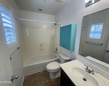 2896 N Claire Drive - Photo Thumbnail 15