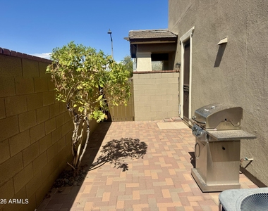2896 N Claire Drive - Photo Thumbnail 18