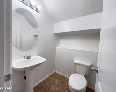 2896 N Claire Drive - Photo Thumbnail 14