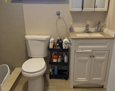 1807 Douglas Street S - Photo Thumbnail 4