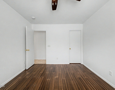 9631 W Kirby Avenue - Photo Thumbnail 24