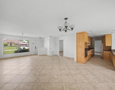 1149 Sw Hogan Street - Photo Thumbnail 1