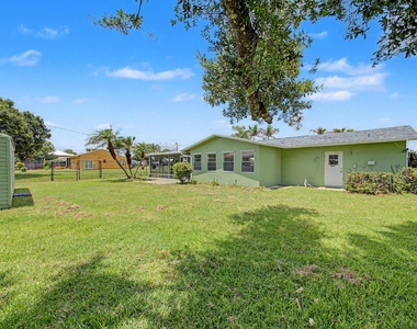 1149 Sw Hogan Street - Photo Thumbnail 14