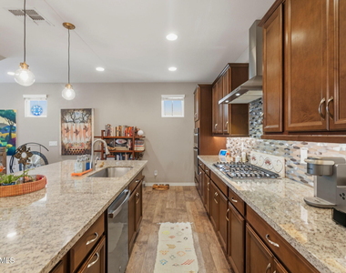 674 W Flintlock Way - Photo Thumbnail 12