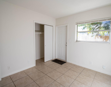 835 Sw 4th Street - Photo Thumbnail 1