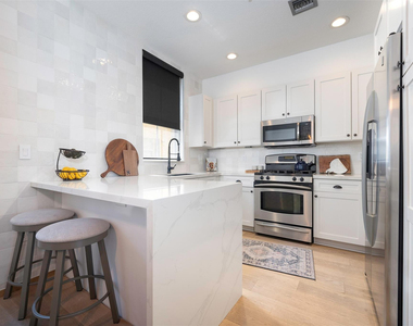 540 Ne 7th Avenue - Photo Thumbnail 6