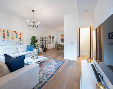 540 Ne 7th Avenue - Photo Thumbnail 8
