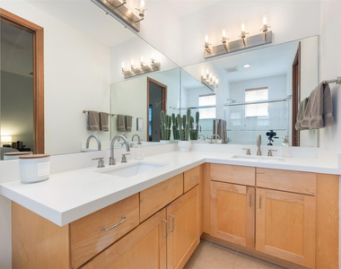 540 Ne 7th Avenue - Photo Thumbnail 14