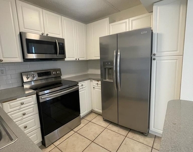 8243 Thames Boulevard - Photo Thumbnail 7