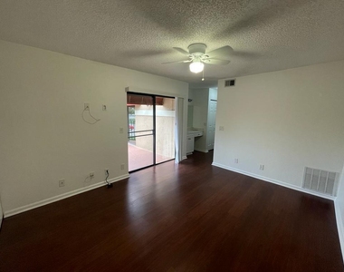8243 Thames Boulevard - Photo Thumbnail 14