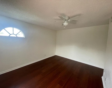 8243 Thames Boulevard - Photo Thumbnail 21