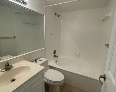 8243 Thames Boulevard - Photo Thumbnail 16