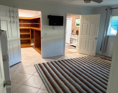 4323 Redding Road - Photo Thumbnail 5