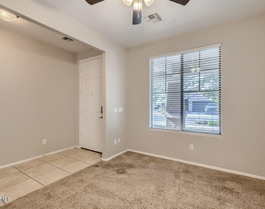2610 W Gaby Road - Photo Thumbnail 7