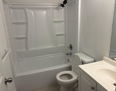1231 Sw 61st Terrace - Photo Thumbnail 9