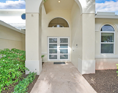 1311 Nw 2nd Circle - Photo Thumbnail 16