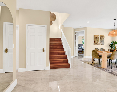 1311 Nw 2nd Circle - Photo Thumbnail 4