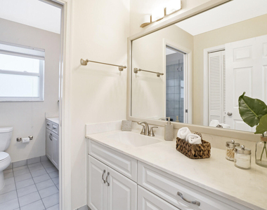 1311 Nw 2nd Circle - Photo Thumbnail 14