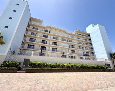 300 Oregon Street - Photo Thumbnail 2
