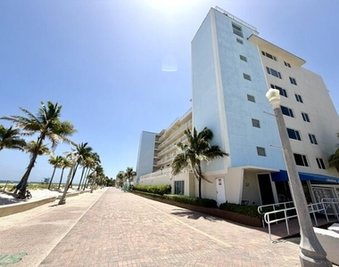 300 Oregon Street - Photo Thumbnail 1