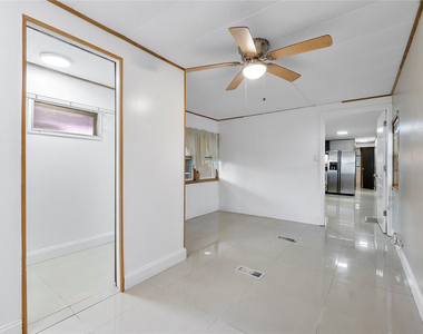 2710 E Marina Drive - Photo Thumbnail 20
