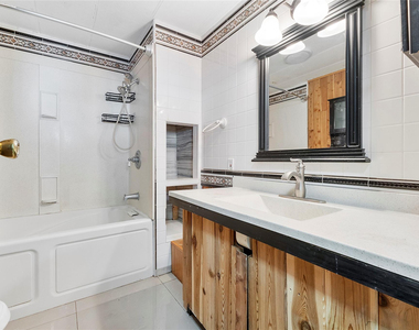 2710 E Marina Drive - Photo Thumbnail 4
