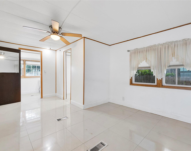 2710 E Marina Drive - Photo Thumbnail 2