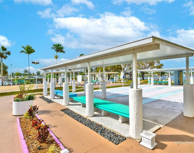 2710 E Marina Drive - Photo Thumbnail 14
