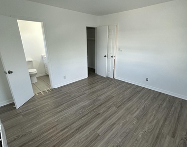749 Se 15th Street - Photo Thumbnail 5