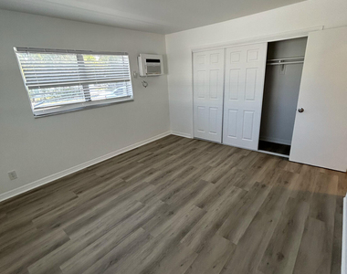 749 Se 15th Street - Photo Thumbnail 9