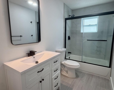 1590 Sw 14th Avenue - Photo Thumbnail 20