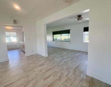 1590 Sw 14th Avenue - Photo Thumbnail 36
