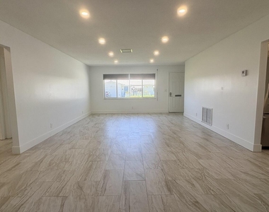 1590 Sw 14th Avenue - Photo Thumbnail 22