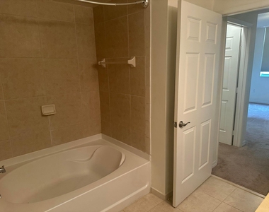2401 Ne 65th Street - Photo Thumbnail 11