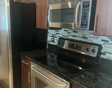 2401 Ne 65th Street - Photo Thumbnail 16