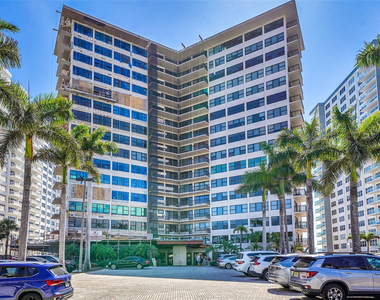 3800 Galt Ocean Drive - Photo Thumbnail 19