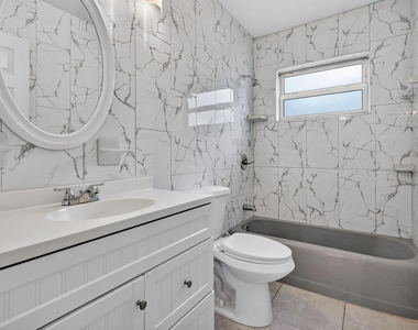 2707 Bahama Drive - Photo Thumbnail 10