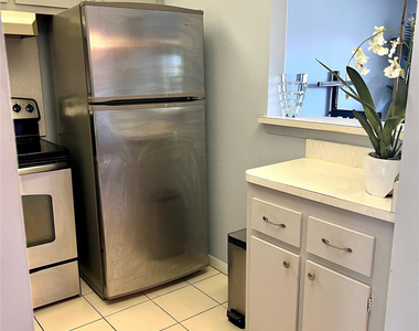 460 Mansfield K - Photo Thumbnail 2