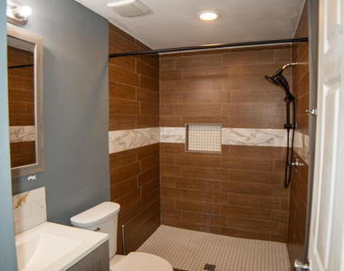 4731 Ne 2nd - Photo Thumbnail 11