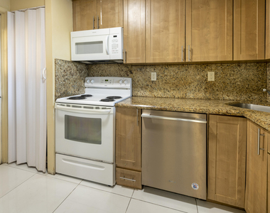 4501 Ne 21st Avenue Ne - Photo Thumbnail 11