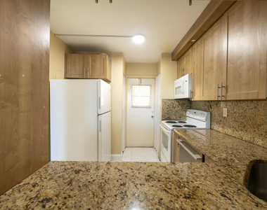 4501 Ne 21st Avenue Ne - Photo Thumbnail 12