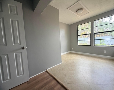 8381 Nw 28th Place - Photo Thumbnail 22