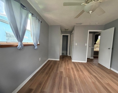8381 Nw 28th Place - Photo Thumbnail 27