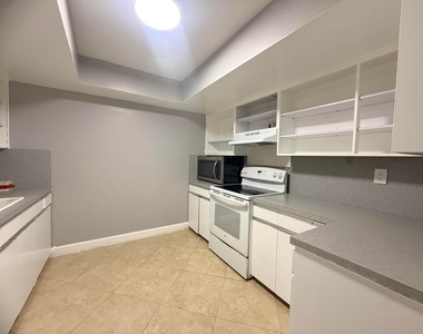 8381 Nw 28th Place - Photo Thumbnail 30