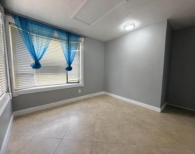 8381 Nw 28th Place - Photo Thumbnail 21
