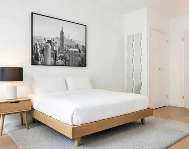354 East 78th Street - Photo Thumbnail 3