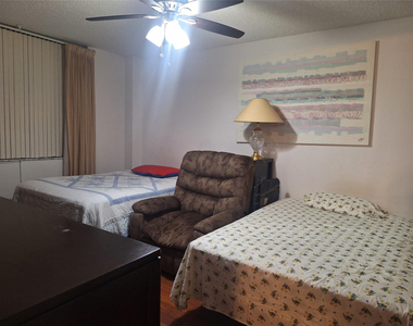 2601 Nw 48th Terrace - Photo Thumbnail 2